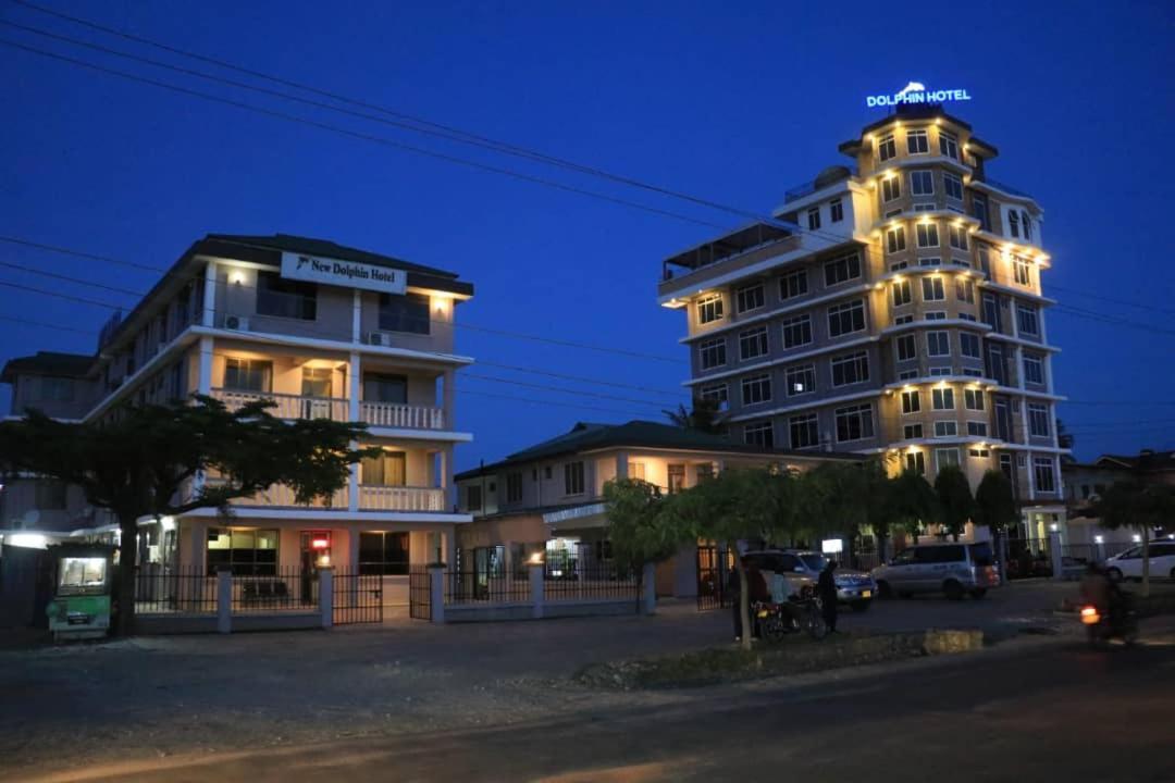 Dolphin Hotel Tanga Exteriör bild